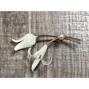 Vintage Ivory Enamel Tulip Lily Flower Gold Tone Stem Faux Pearl Pin Brooch